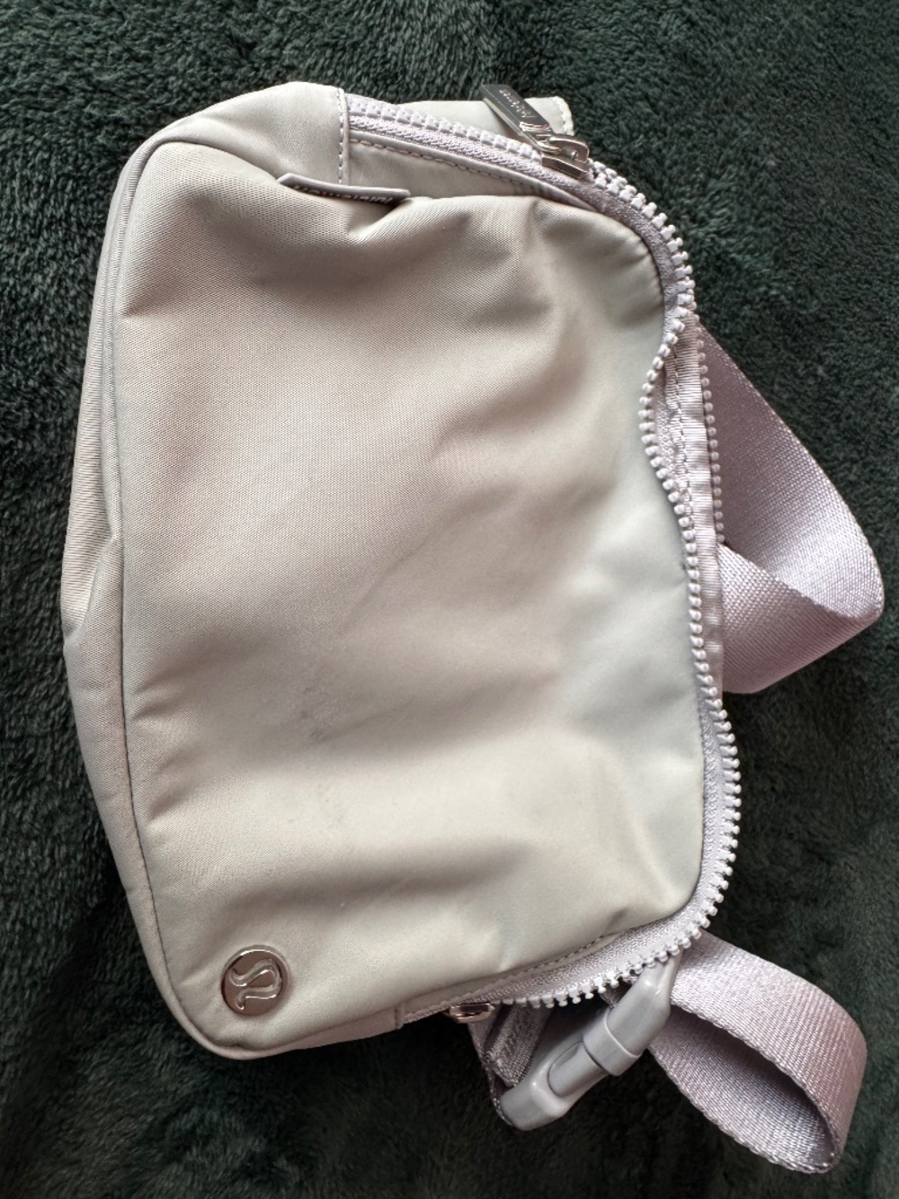 lululemon belt bag in “Opal” grey/white